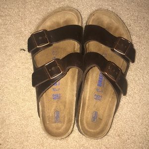 Dark brown leather Birkenstock’s.